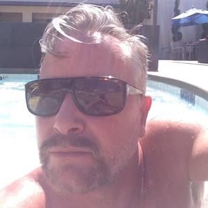 Meet your Posher, Simon